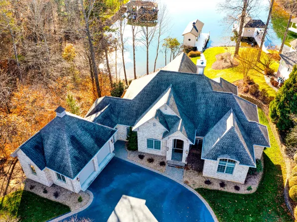 85 Pine Bay Dr, Union Hall, VA 24176