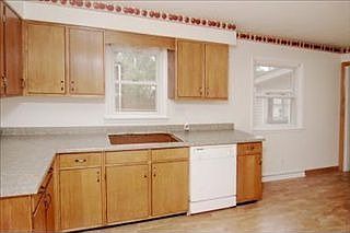 5th image of 223 Briarhill Dr
