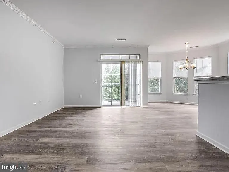 1301 Karen Blvd #401 — Photo 4