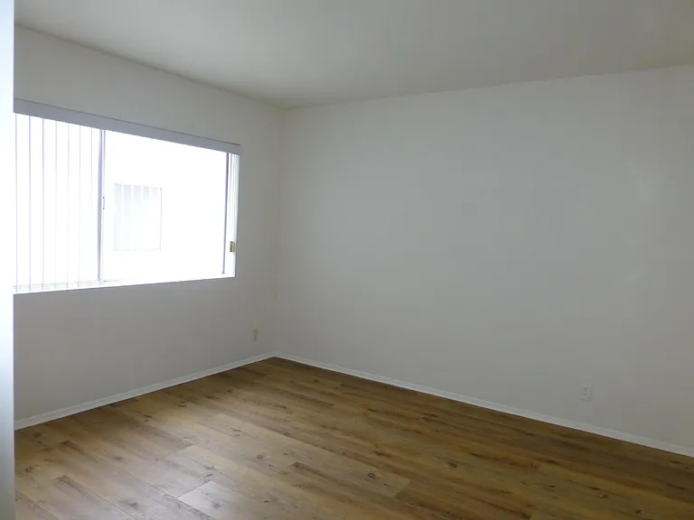 12755 Matteson Ave #7 — Photo 14