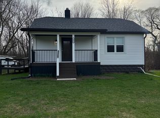 892 Bartlett Rd, Harborcreek, PA 16421
