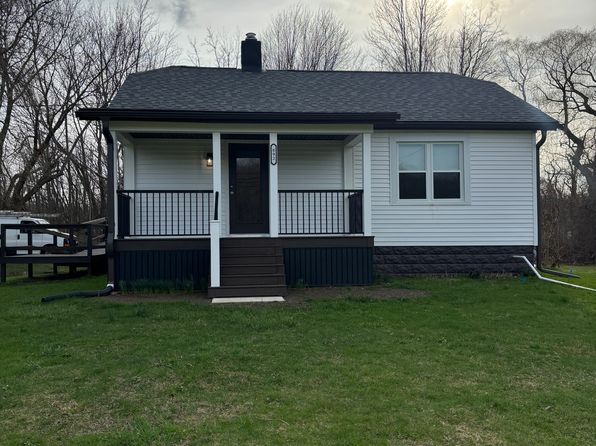 892 Bartlett Rd