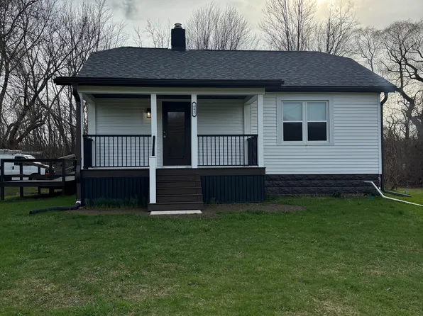 892 Bartlett Rd, Harborcreek, PA 16421