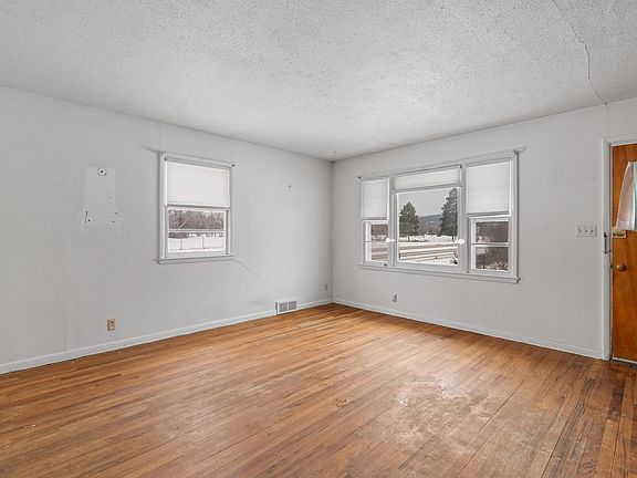 3rd image of 2240 7th Ave