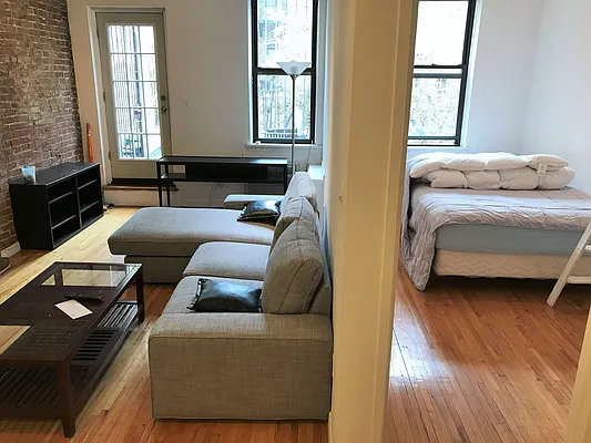 Rented by Joe Gotham LTD | media 30