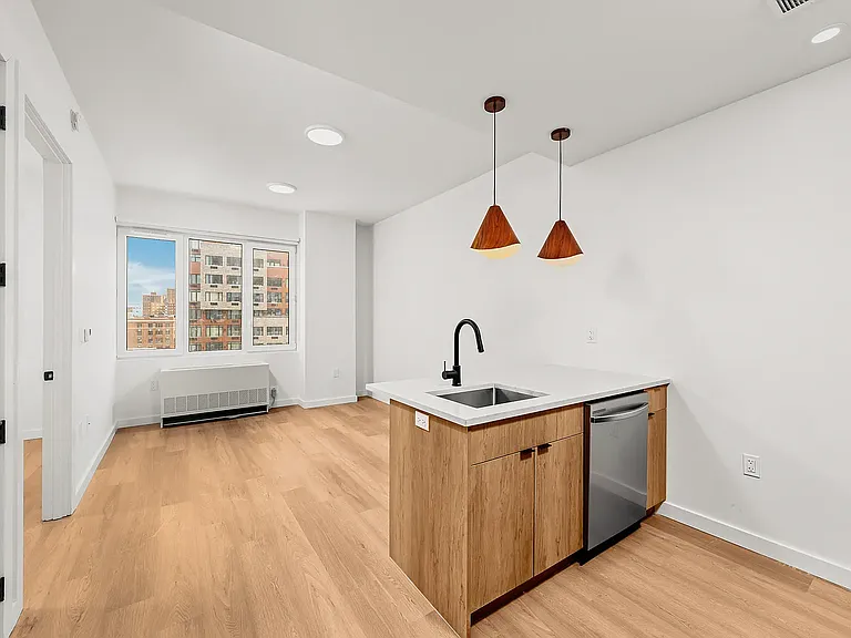 261 Grand Concourse #7709 — Photo 5