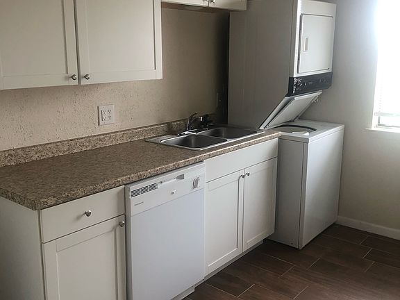 2nd image of 211 North Dr #D