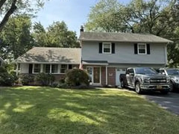 8524 Wagon Wheel Rd, Alexandria, VA 22309