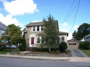 125 Upham St, Lowell, MA 01851