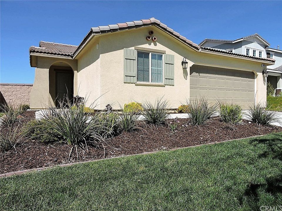 1st image of 34116 Dianthus Ln