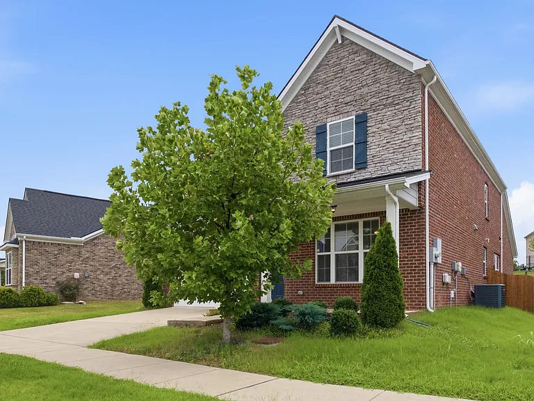 4217 Magnolia Farms Dr — Photo 3