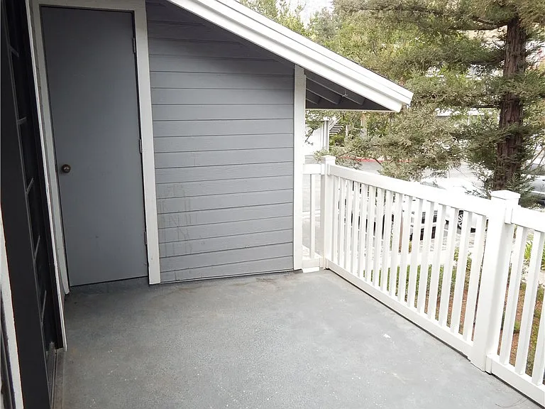 1732 Crystal Canyon Dr — Photo 8