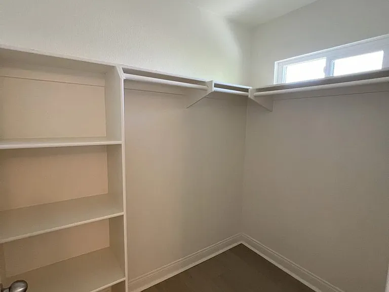 431 Van Houten Ave — Photo 9
