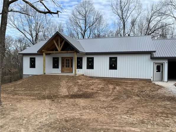 1750 Cody Ct, Harrison, AR 72601