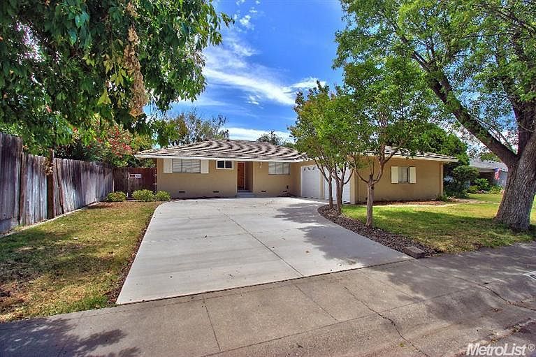 1st image of 8440 N Solano Ave