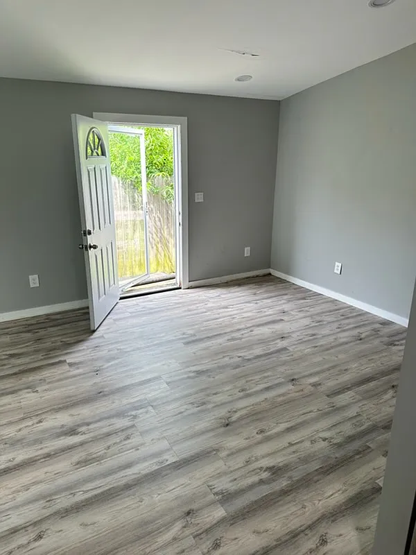Studio, 354 sqft, $950 — Photo 4