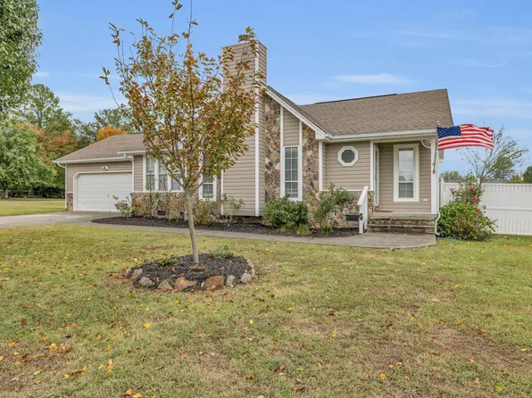 4 Peppercorn Ln, Rossville, GA 30741