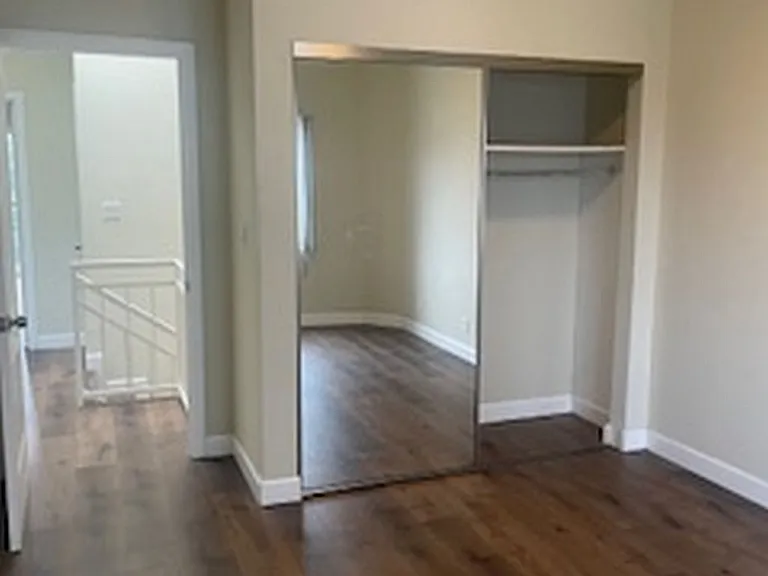 2436 Barry Ave #1 — Photo 26