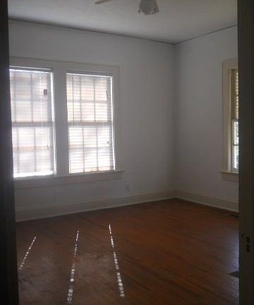 4th image of 171 N Washington Ave