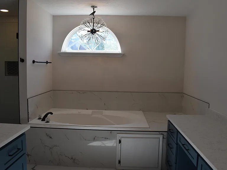 201 Bainbridge Dr — Photo 25