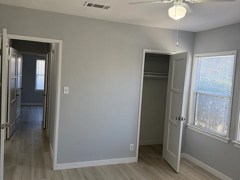 2386 Woods Ave — Photo 9