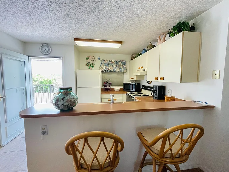 25100 Sandhill Blvd #Q201 — Photo 9