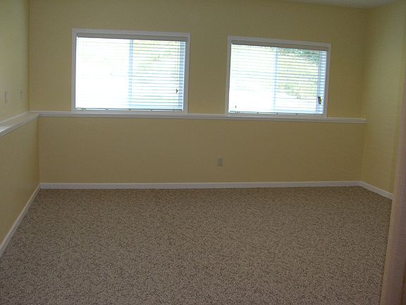 4th image of 956 Houseman Ave NE #Condo