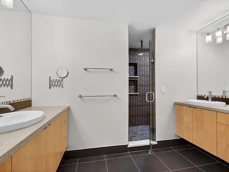 2900 Wyandot St #303 — Photo 16