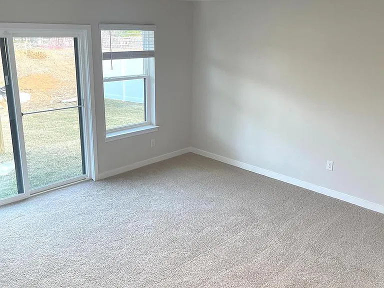 280 Soft Rush Ln — Photo 2