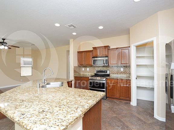 3rd image of 2531 W Desert Vista Trl