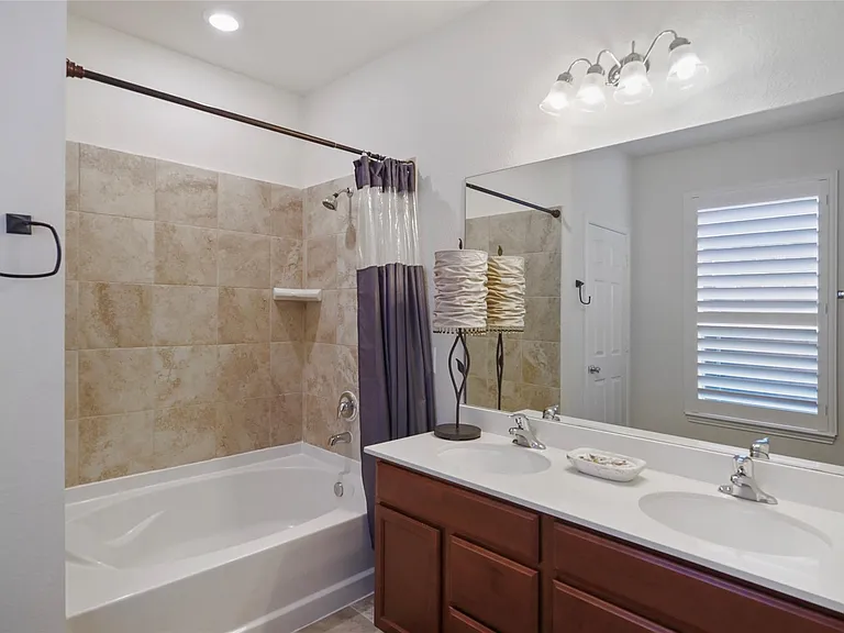 10003 Cimarron Canyon Ln — Photo 24