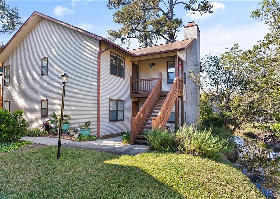 1st image of 308 Harbour Oaks Dr