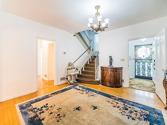 2nd image of 85-26 Edgerton Blvd