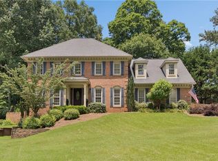3069 Four Oaks Dr, Dunwoody, GA 30360