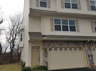 147 Mapleton Blvd, Harrisburg, PA 17112