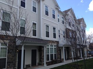 14 Aster Ln, Garfield, NJ 07026