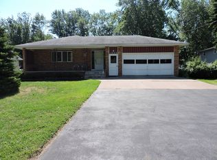 1009 Maiden Ln, Rochester, NY 14615