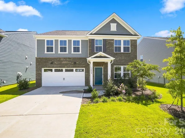 12028 Grinstead Ln, Charlotte, NC 28278