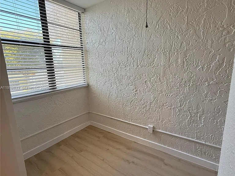 10641 SW 108th Ave #3I — Photo 24