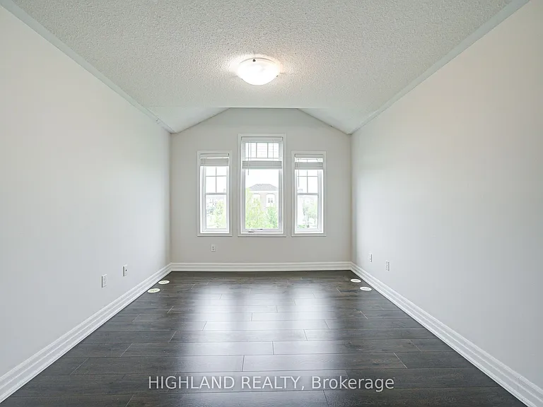 265 Ellen Davidson Dr #4 — Photo 27