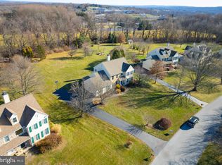 161 Ridgeview Dr, Pottstown, PA 19465