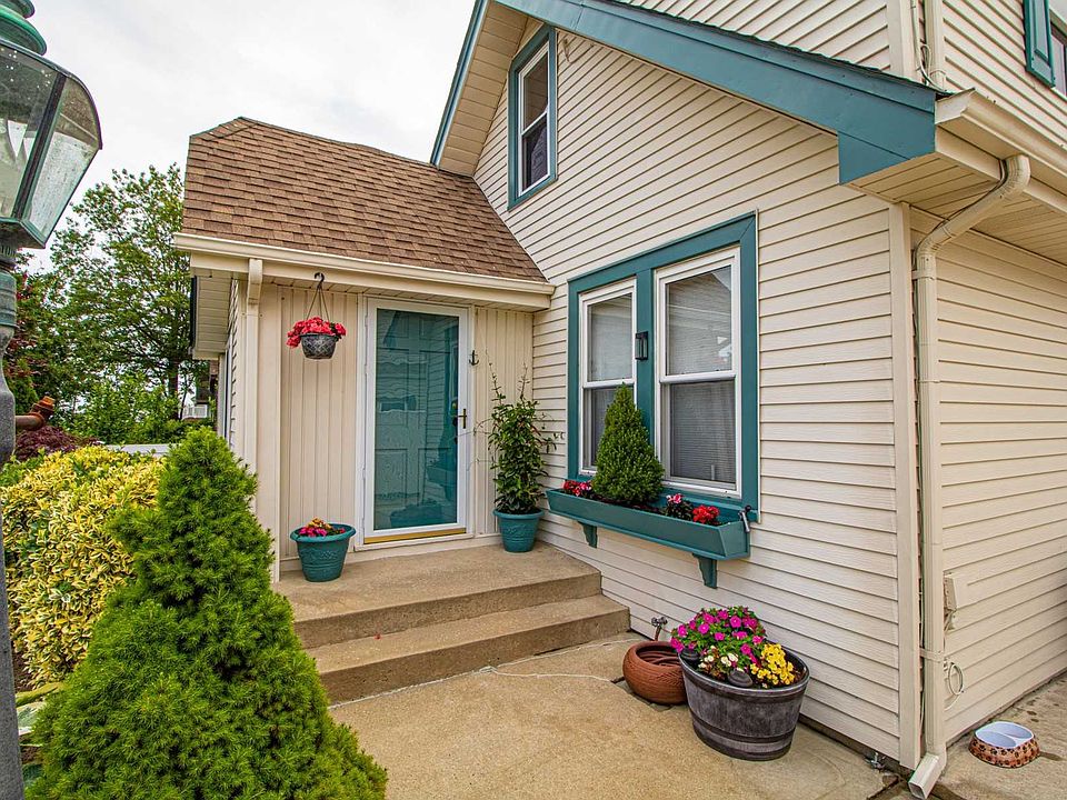 145 Clocks Blvd, Massapequa, NY 11758 Zillow