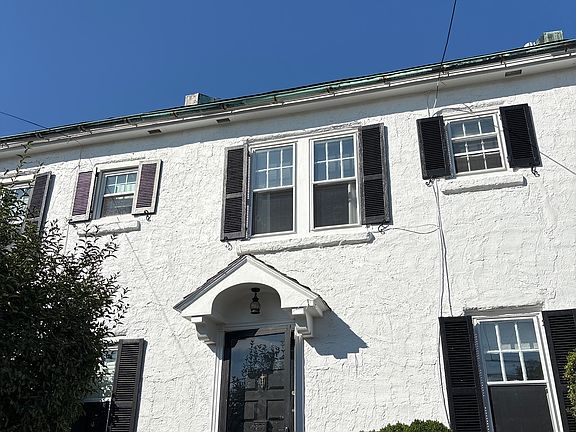 2nd image of 847 Glenbrook Ave