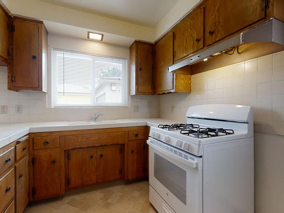 1st image of 11925 Ramona Ave #C