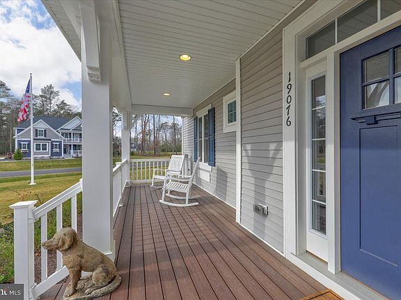5th image of 19076 Winterberry St