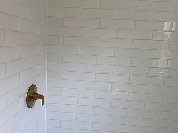 4th image of 6340 S Kedvale Ave #2