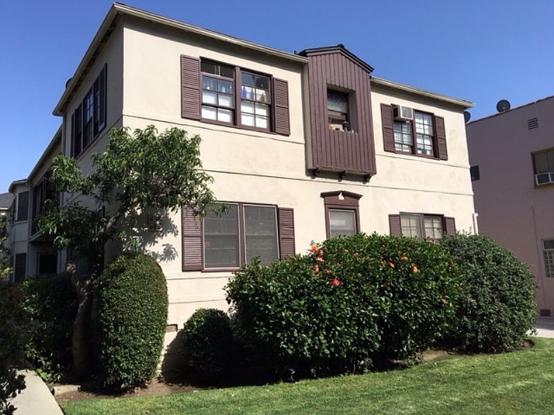 1st image of 838 N Sweetzer Ave #4