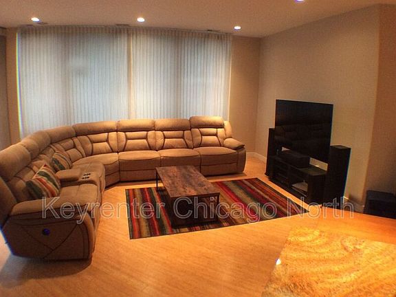 5th image of 1322 N Clybourn Ave APT 2N