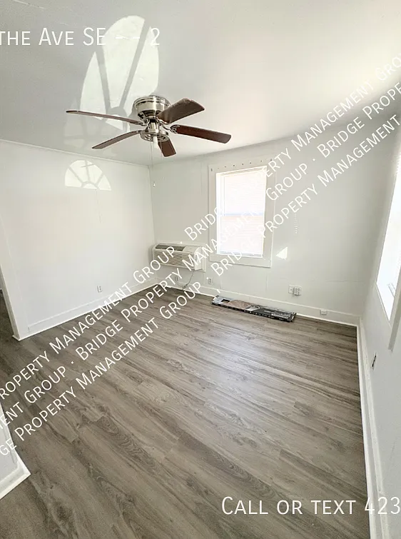 1280 Blythe Ave SE, Apt 2 — Photo 4
