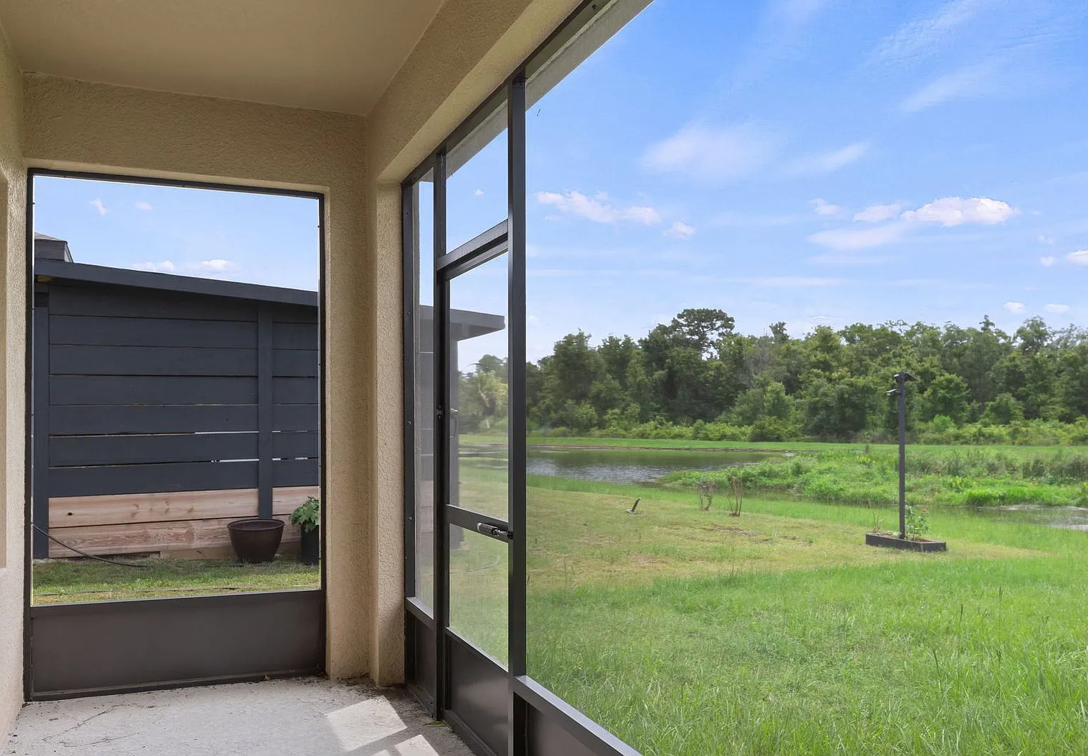 4 bed, 3.0 bath, 1900 sqft, $2,450 — Photo 4